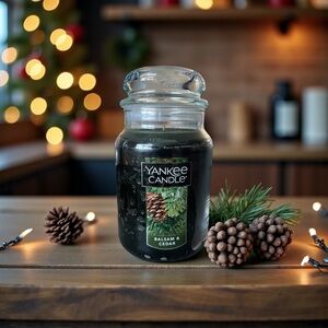 Yankee Candle Balsam & Cedar 22 Oz Candle